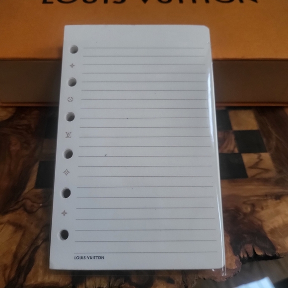 Louis Vuitton Black Epi Leather Ring Agenda Cover PM - Picture 9 of 10